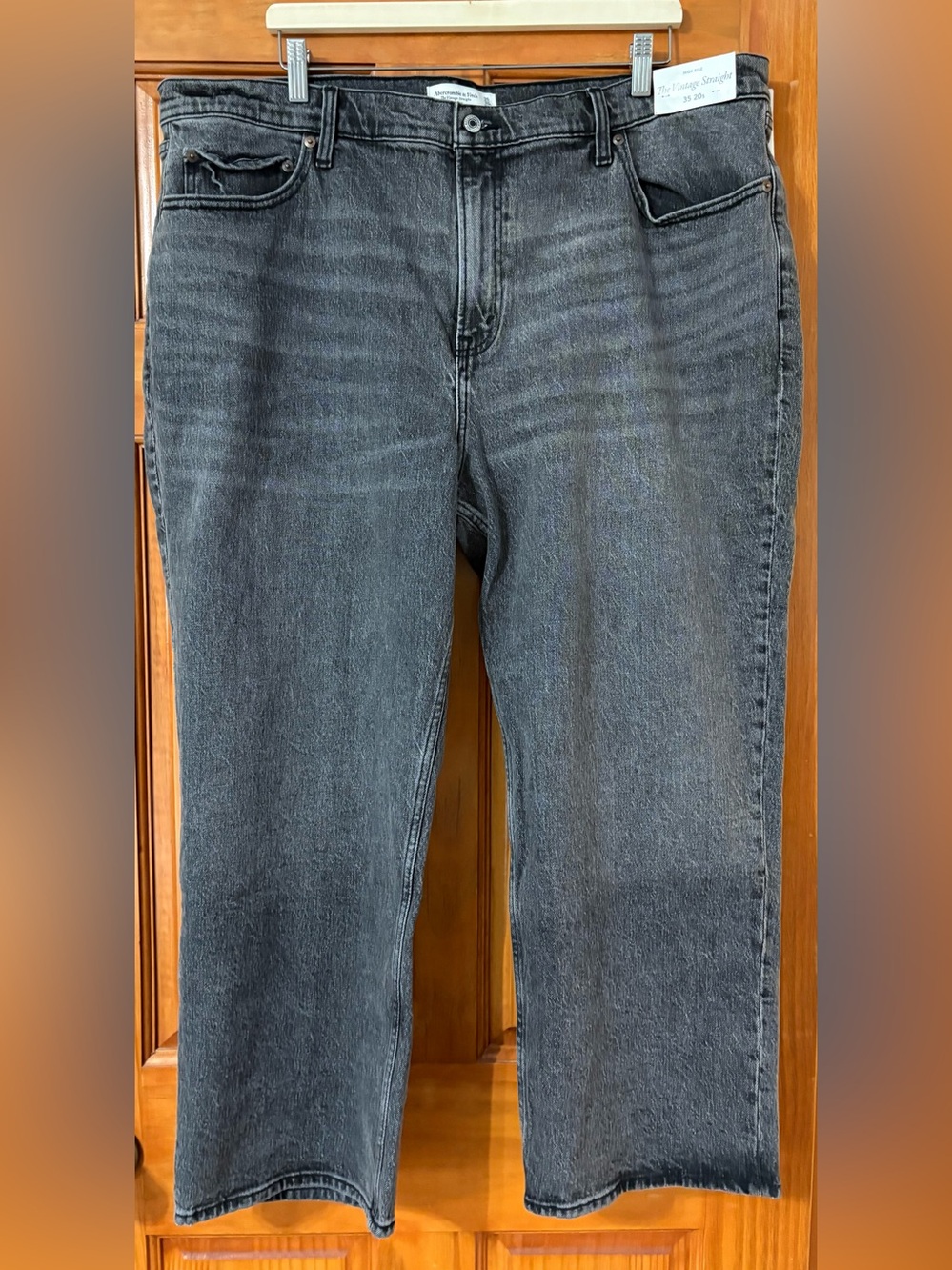 NWT Abercrombie & Fitch High Rise Vintage Straight Jean gray black, Size 20S